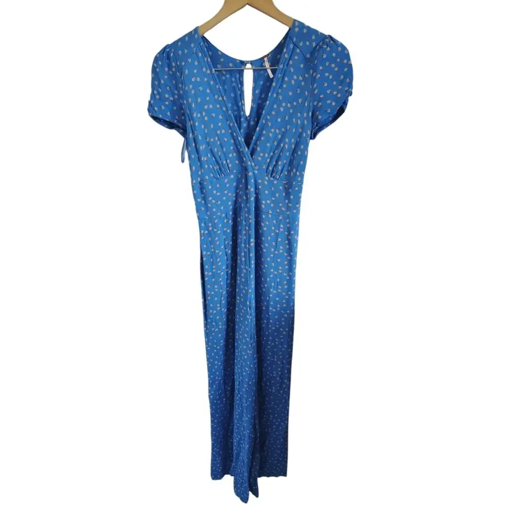 Free People bust chest